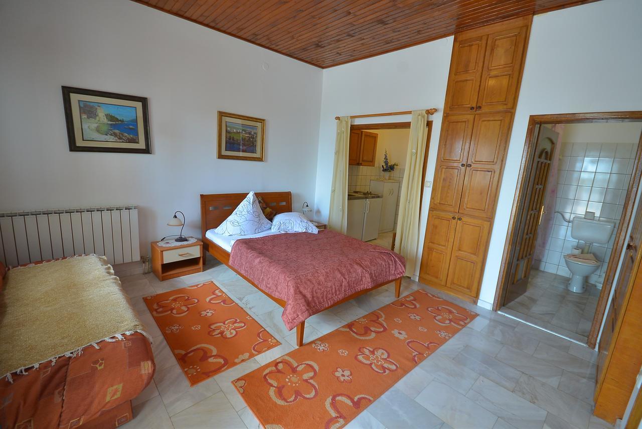 Hotel Vila Margot Херцег Нови Екстериор снимка