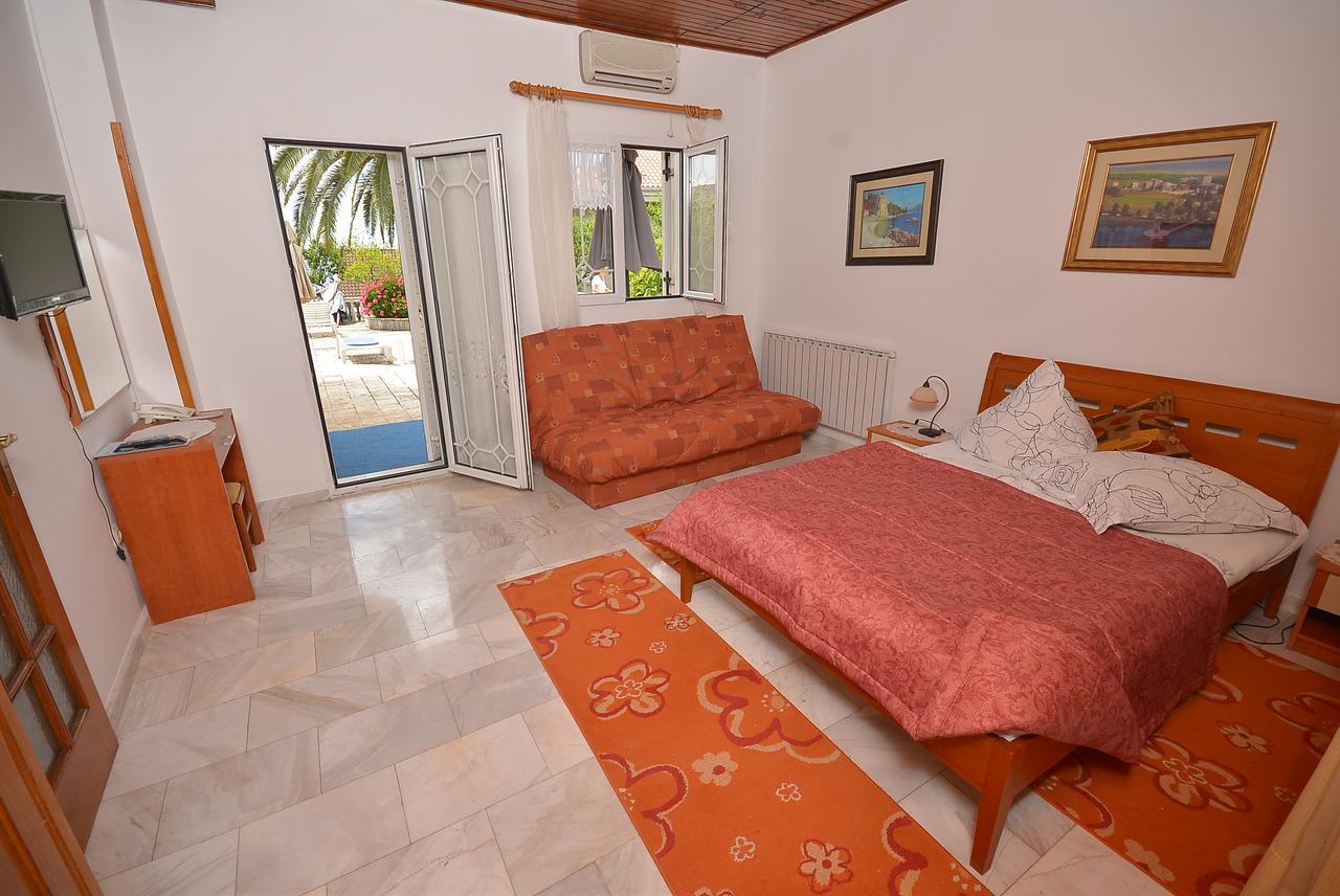 Hotel Vila Margot Херцег Нови Екстериор снимка